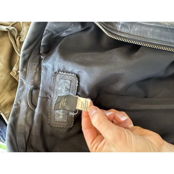 Vintage Banana Republic Women’s Brown Leather Jacket 14 Pockets Zip Up Coat - Picture 5 of 5